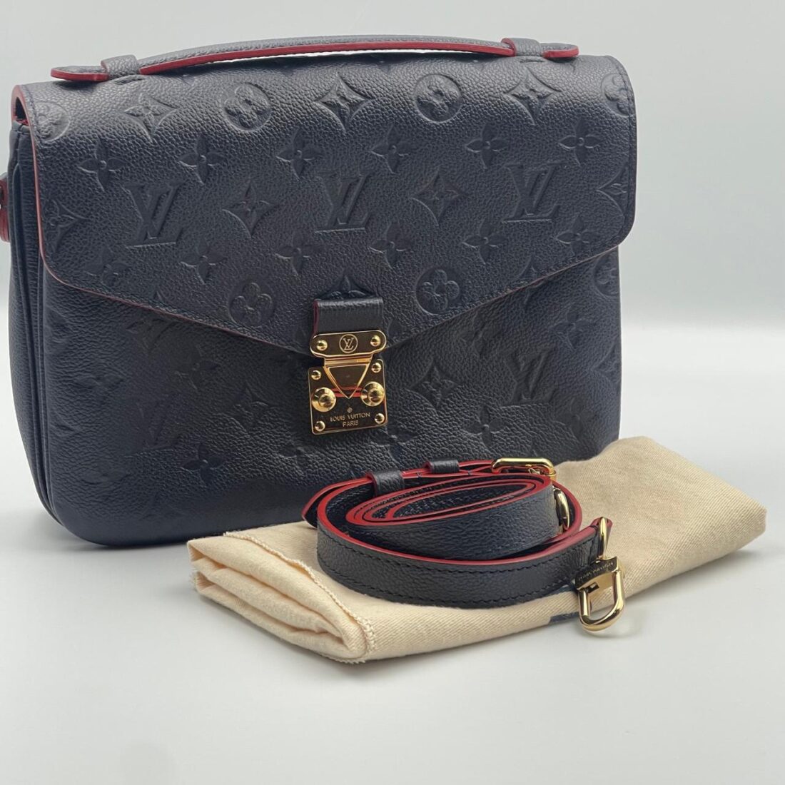 Louis Vuitton - Pochette Metis