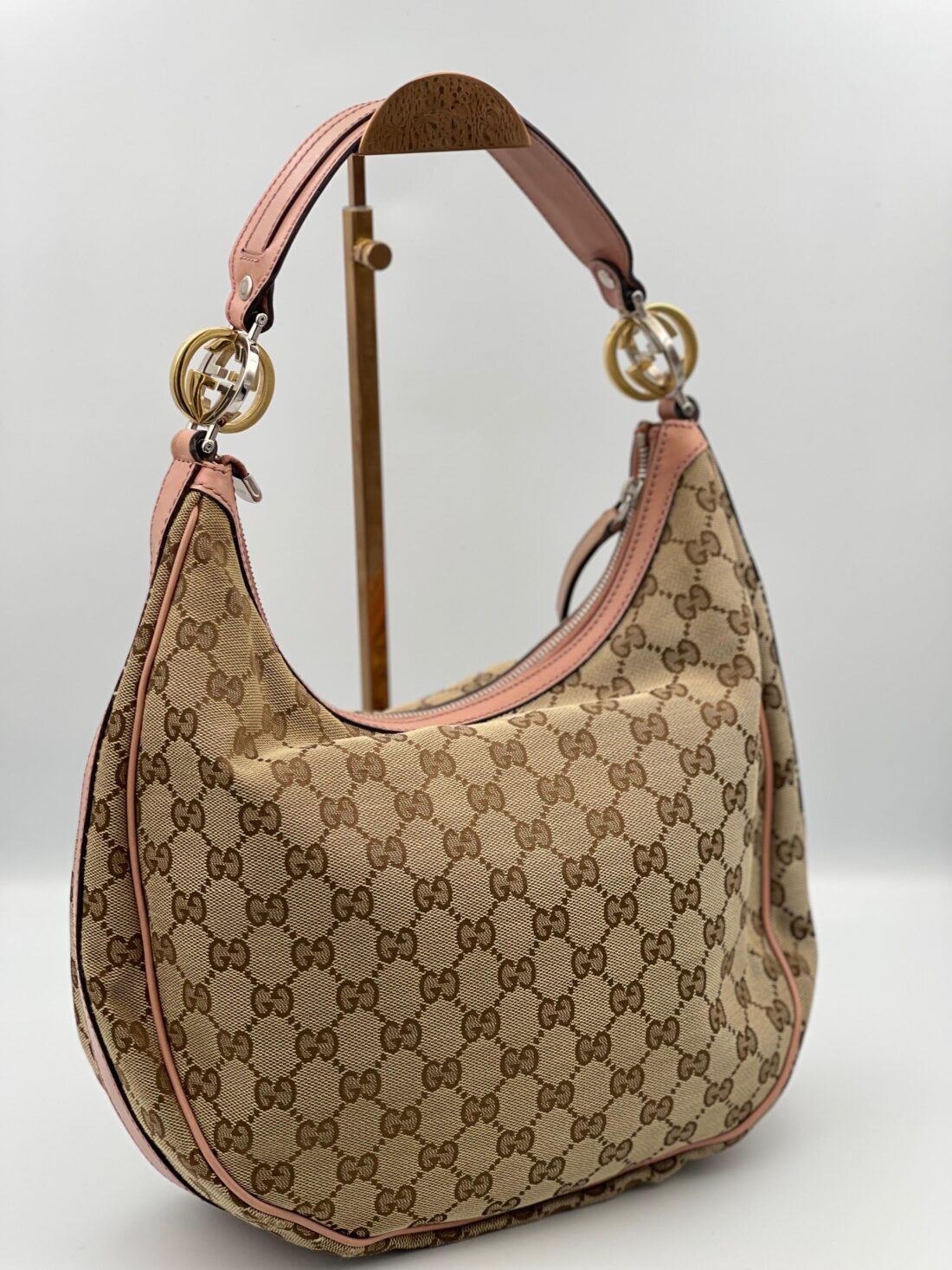 Gucci - GG Canvas & Leather Shoulder bag