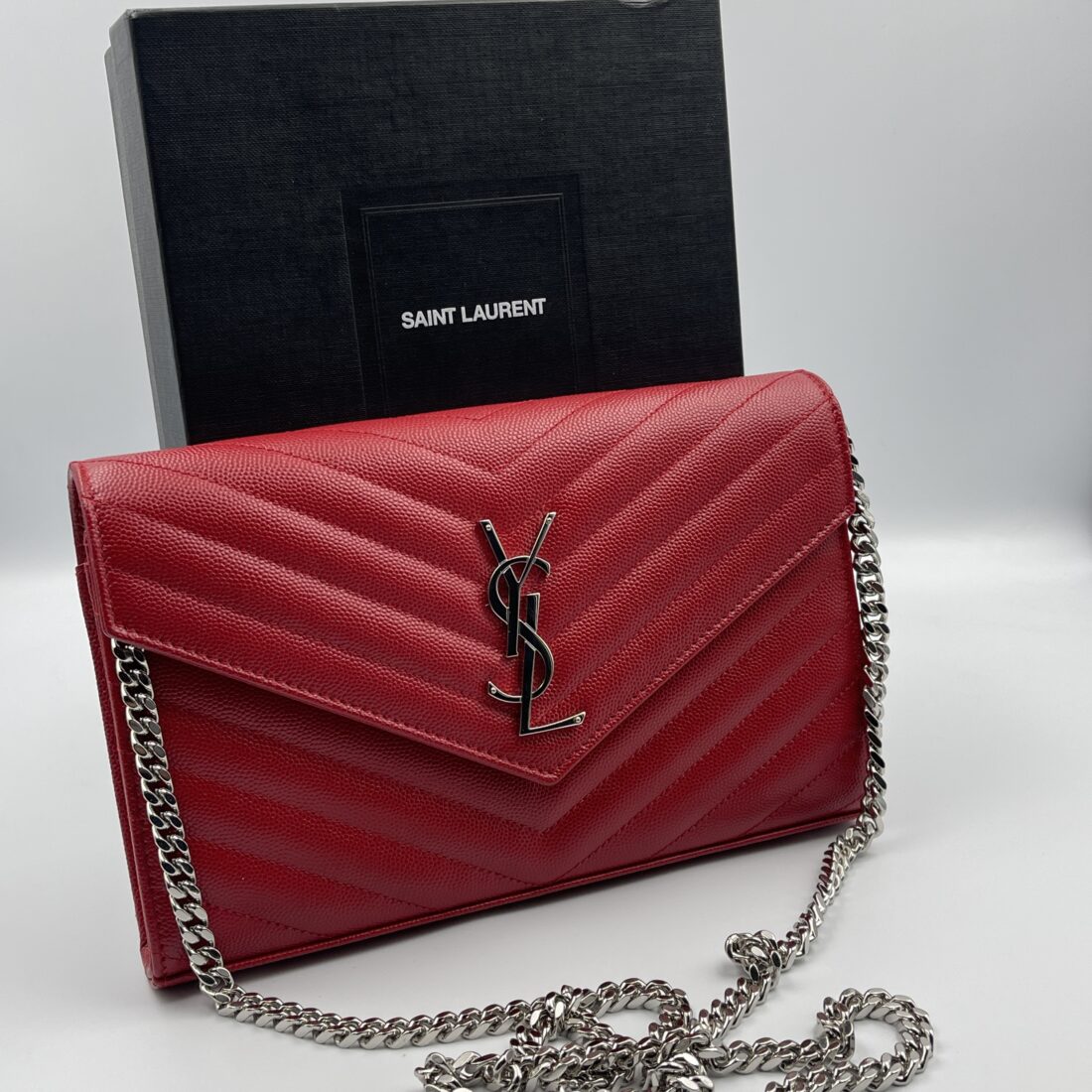 Saint Laurent - Cassandre Chain Wallet