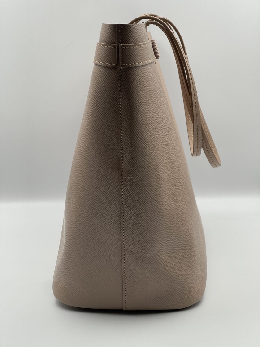 Ferragamo - Vara bow Leather Tote bag - Image 6