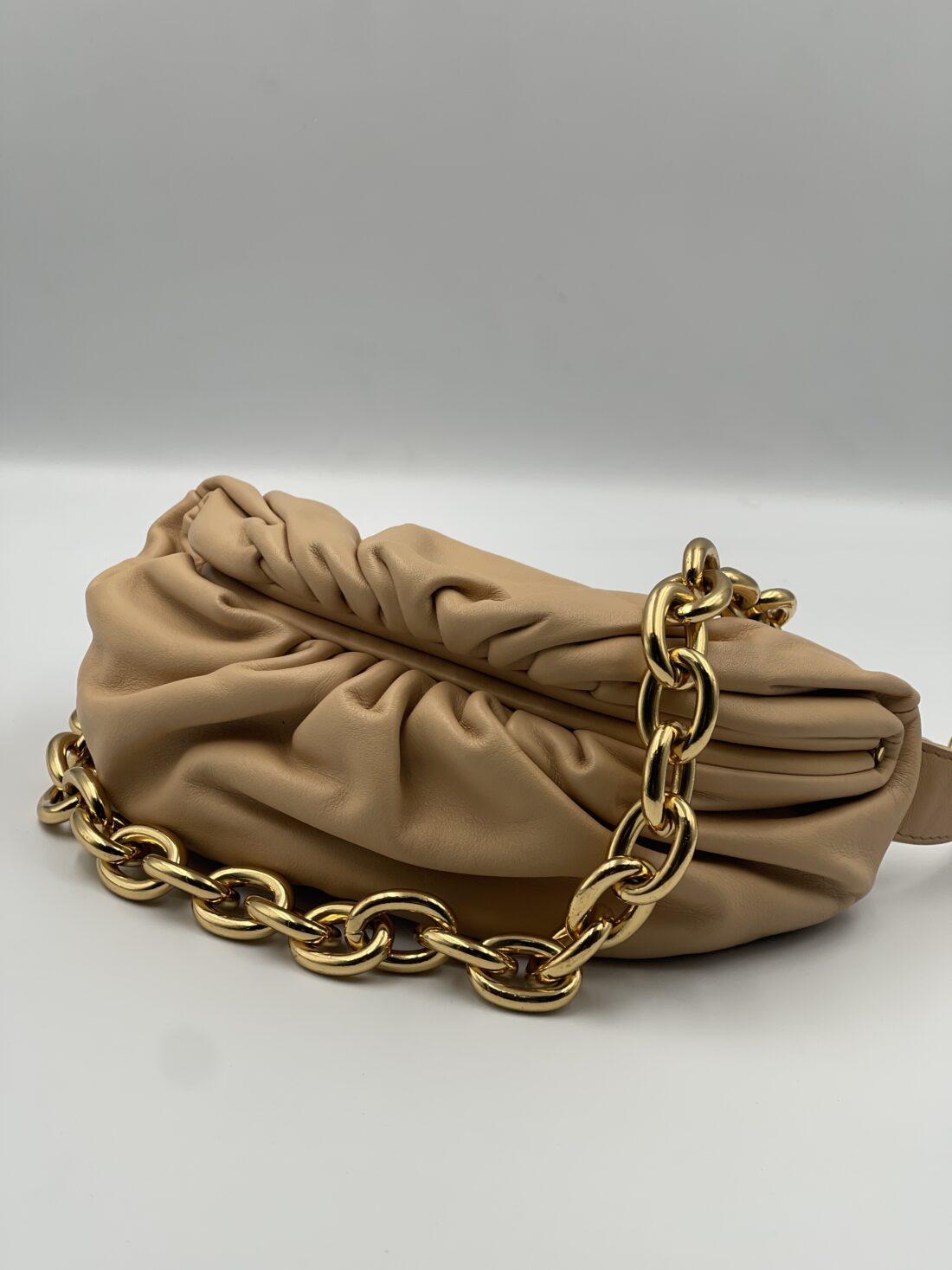 Bottega Veneta - Leather Pouch Chain Shoulder Bag - Image 6