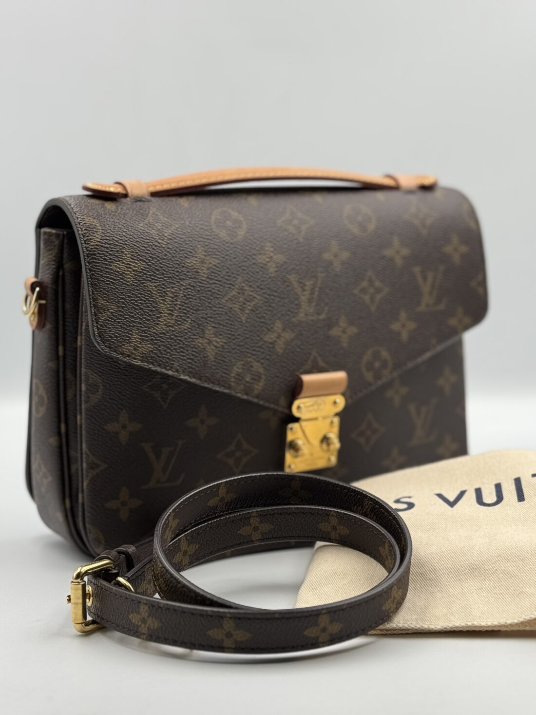 Louis Vuitton - Pochette Metis