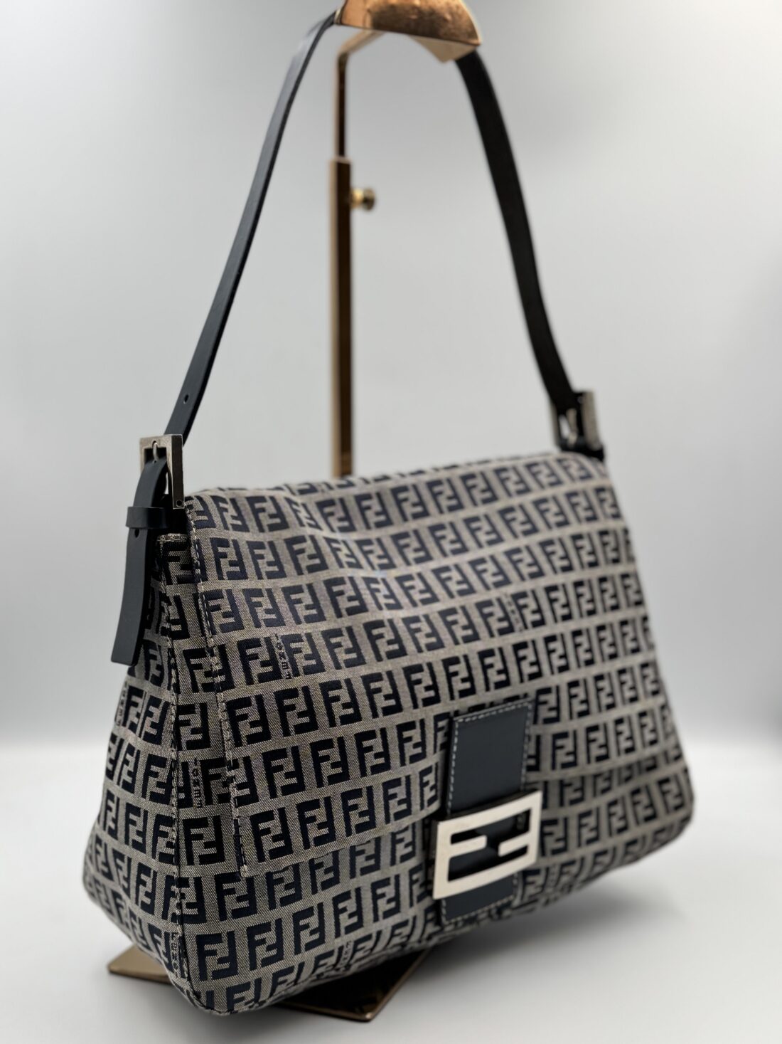 Fendi - Zucchino Mamma Baguette Canvas & Leather Shoulder bag - Image 8