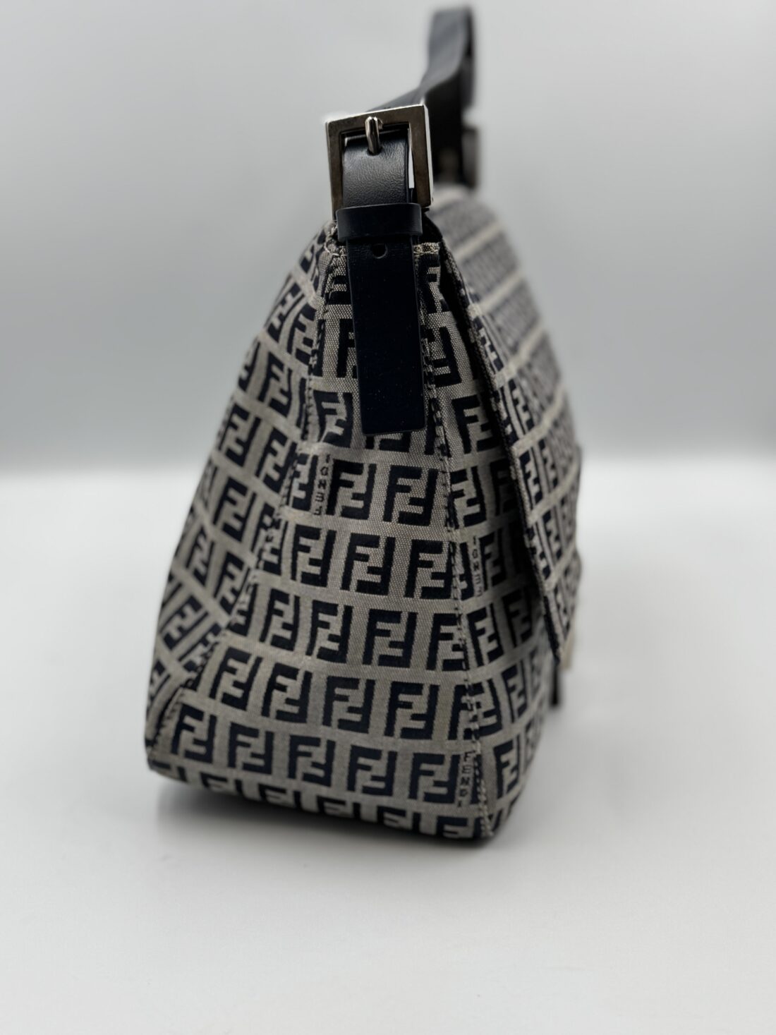 Fendi - Zucchino Mamma Baguette Canvas & Leather Shoulder bag - Image 5