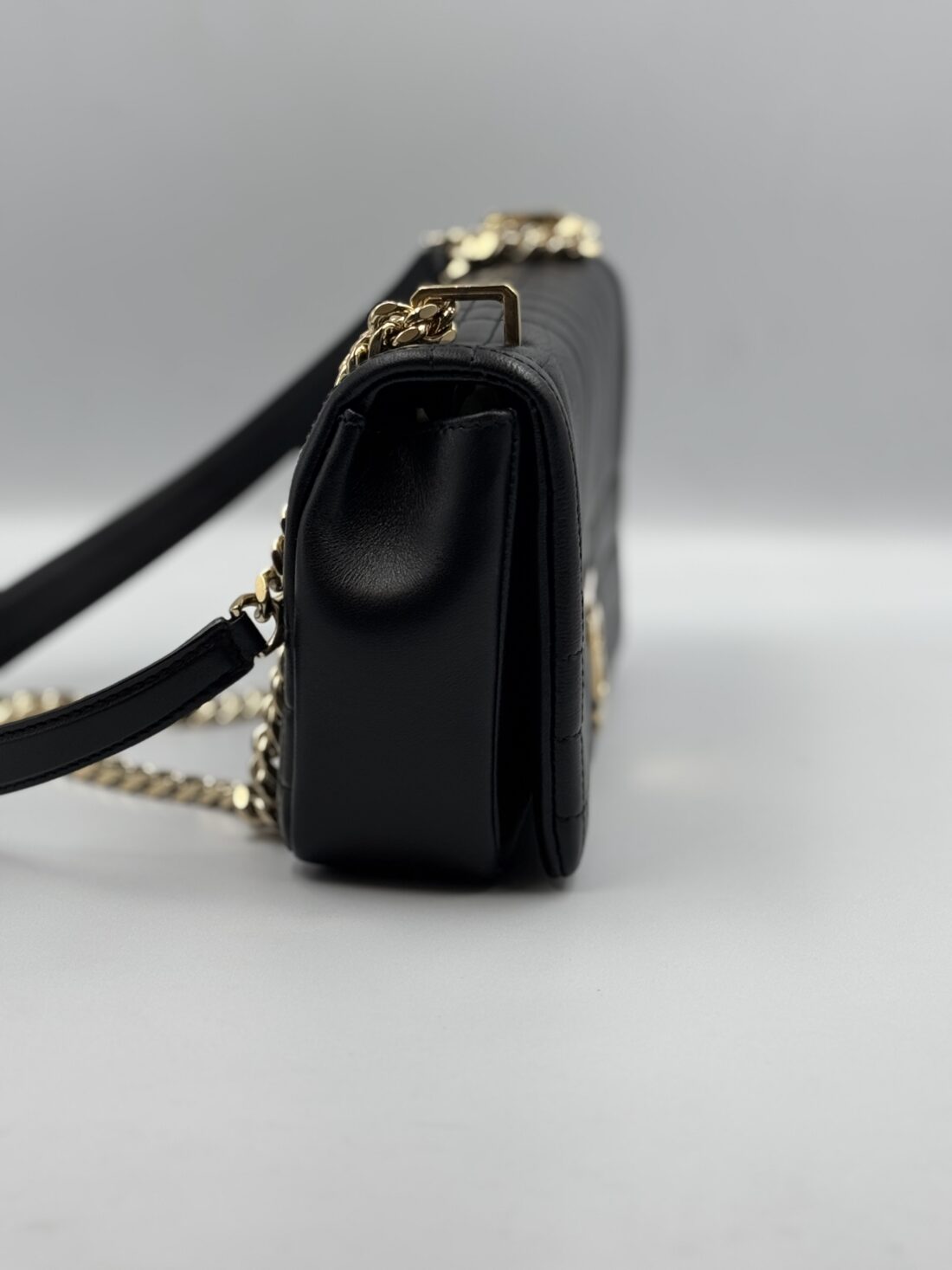 Burberry - Lola Leather Chain Shoulder Bag - Image 6