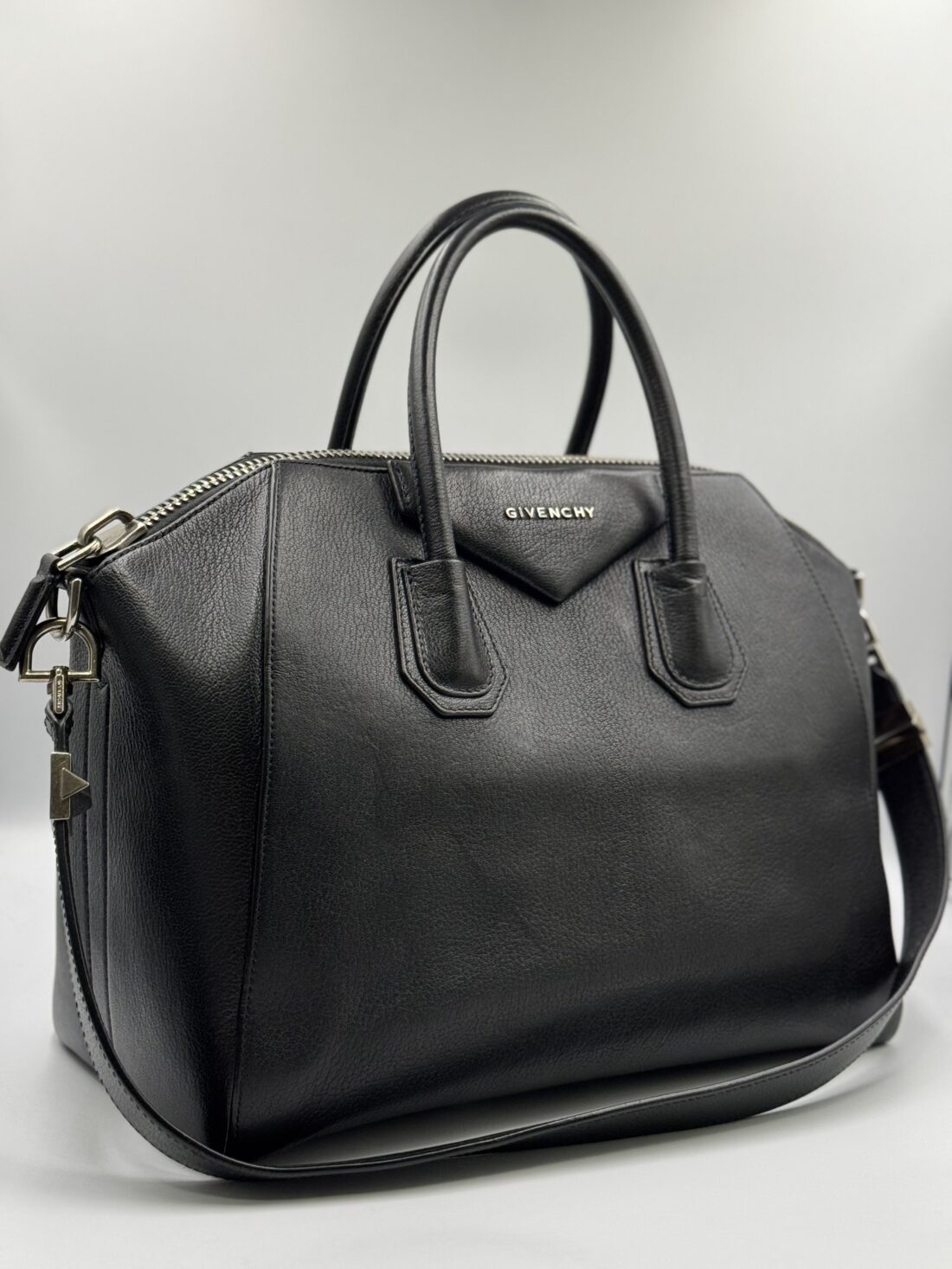 Givenchy - Antigona Leather 2 Way Handbag - Image 3