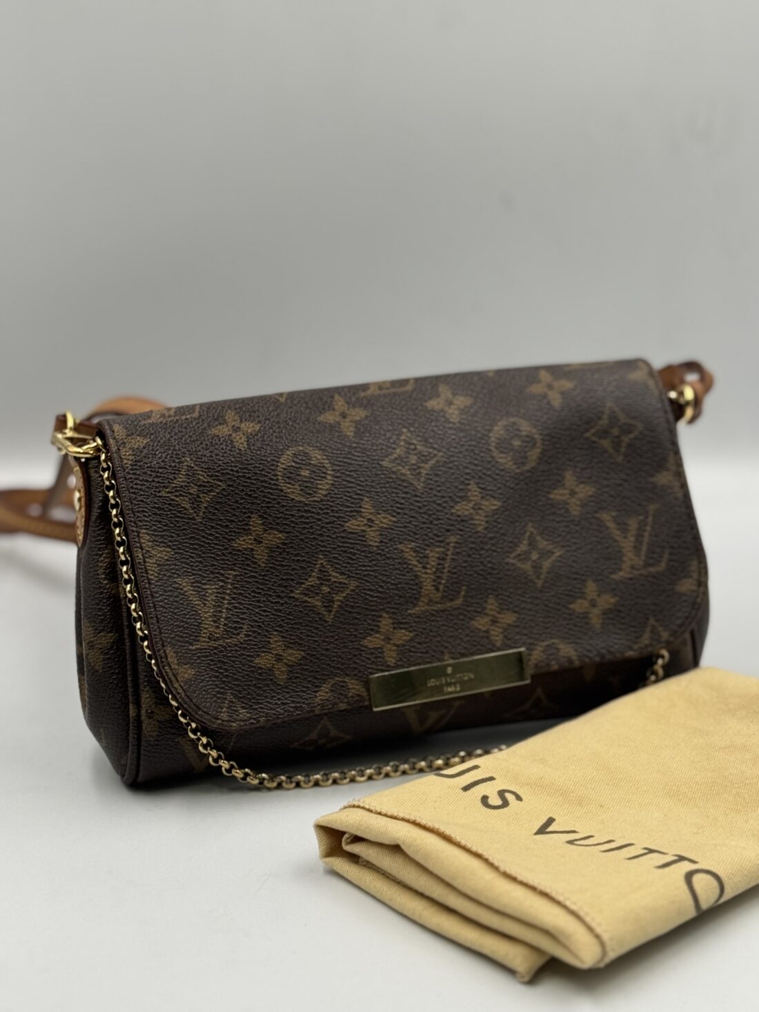 Louis Vuitton - Monogram Canvas Favorite PM - Image 3