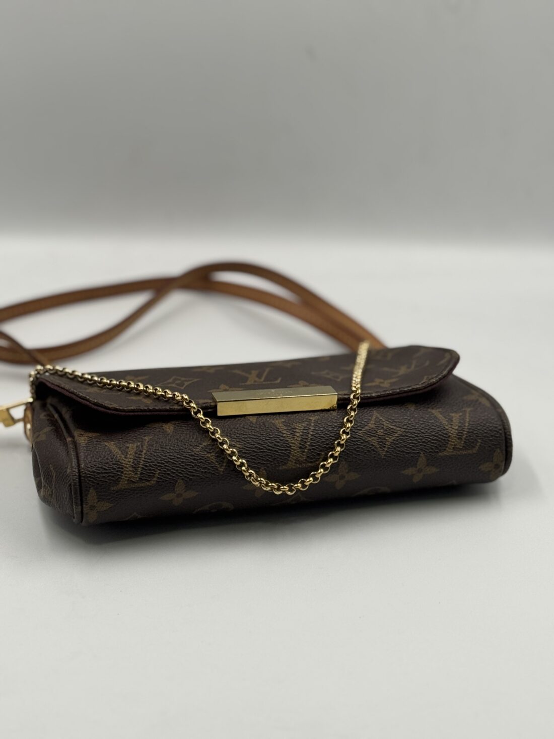 Louis Vuitton - Monogram Canvas Favorite PM - Image 5