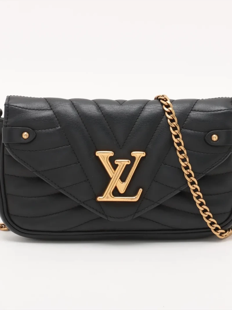 Louis Vuitton - New Wave pochette chain Bag